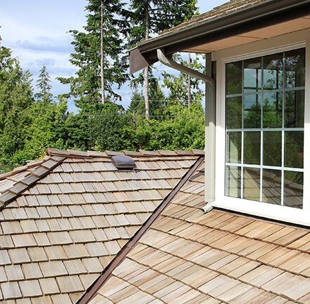 wood shingle roofing installation in westport point, ma